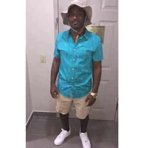 Meet your Posher, Corey